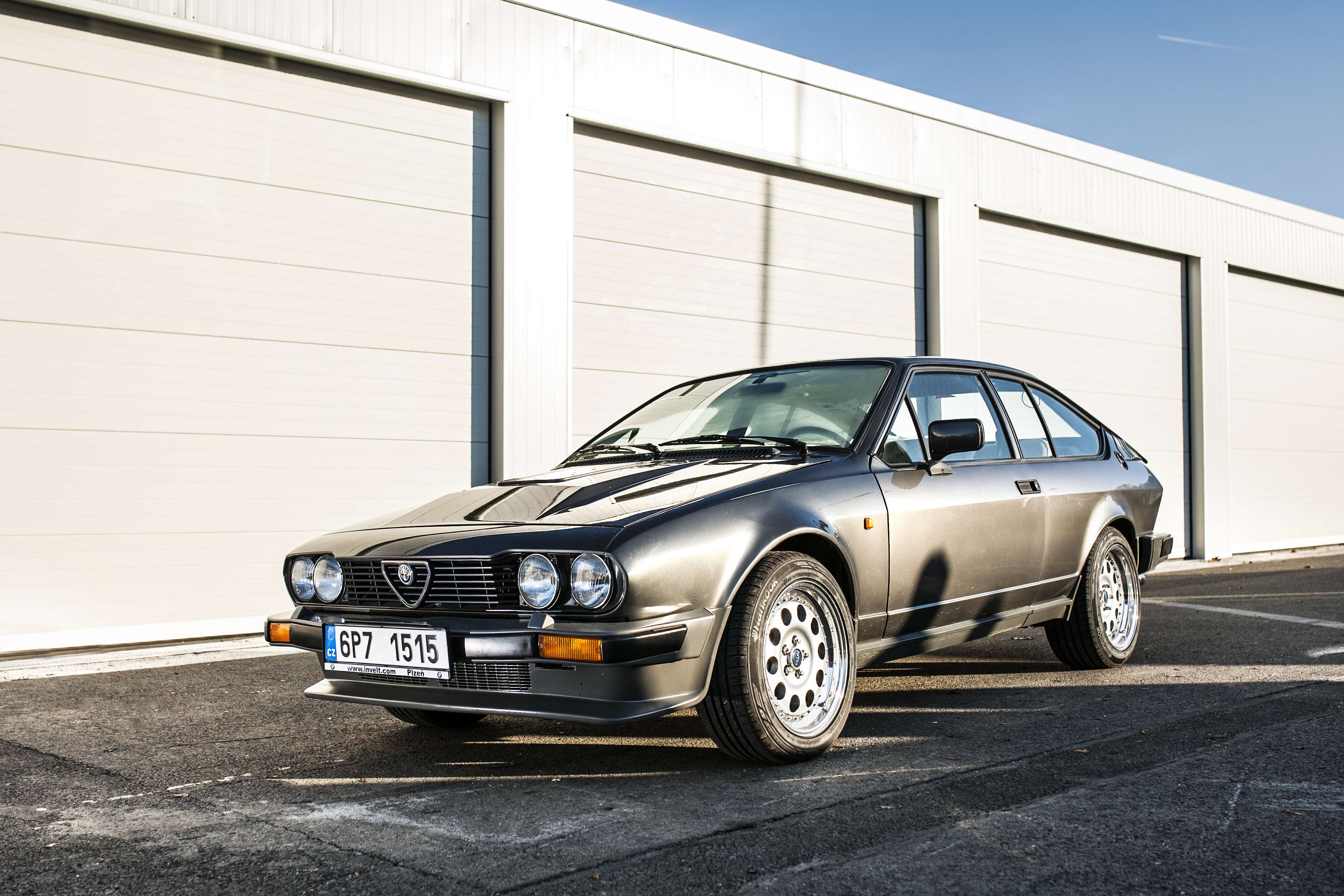 Alfa Romeo GTV6