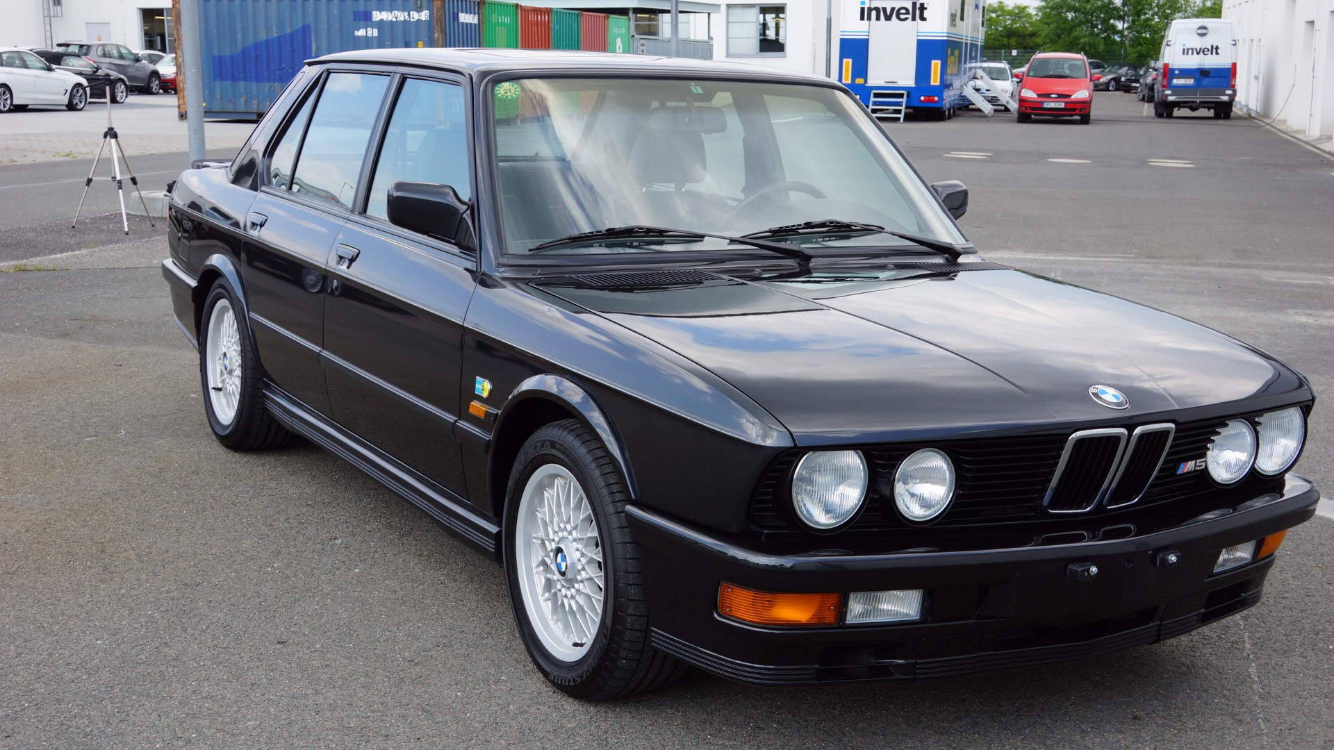 BMW M5 (E28)