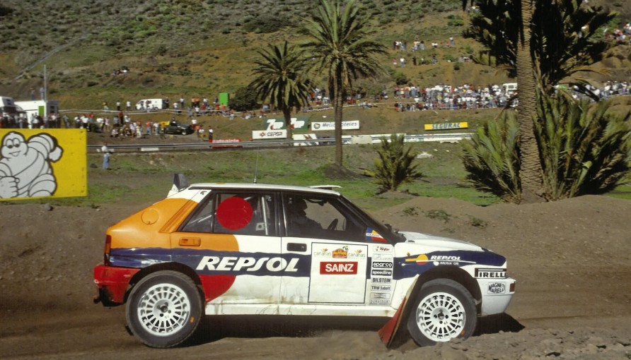 Lancia Delta HF Integrale 